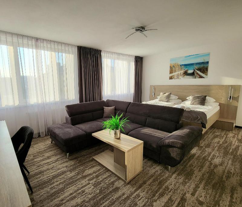 Hotel Crystal - image 16