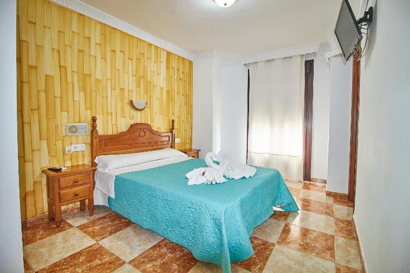 Hotel Virgen de los Reyes - image 14