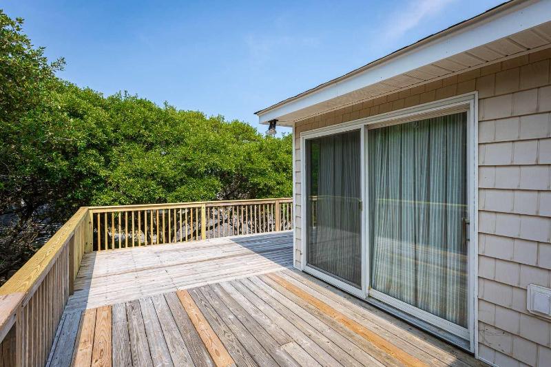 Secluded Oceanside Retreat Short Walk to Beach - image 20