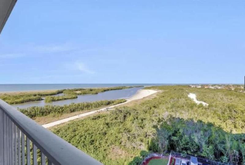 Beachfront apartment with stunning views and amazing year round sunsets 1010 - image 16