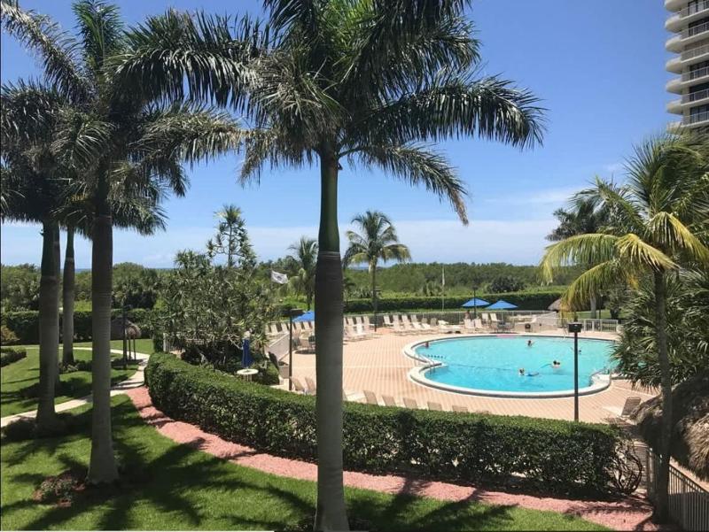 Beachfront apartment with stunning views and amazing year round sunsets 1010 - image 6