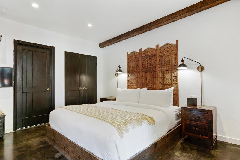 Talavera Palm Springs Hotel - 21 & Over - image 11
