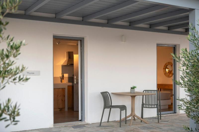 Paranthos Island Living - image 10