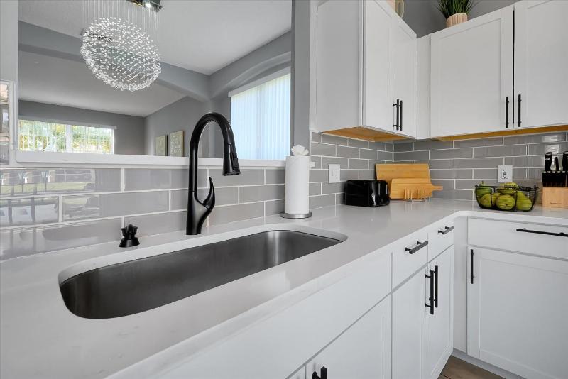 Family-Friendly 6-Bedroom Villa with Pool Game Room and Themed Bedrooms at Emerald Island Resort - image 22