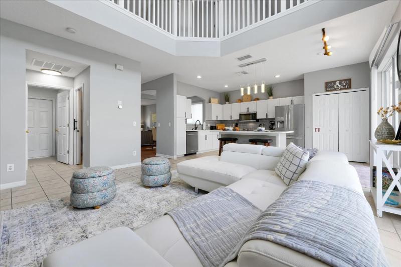 Family-Friendly 6-Bedroom Villa with Pool Game Room and Themed Bedrooms at Emerald Island Resort - image 10