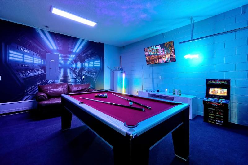 Family-Friendly 6-Bedroom Villa with Pool Game Room and Themed Bedrooms at Emerald Island Resort - image 21