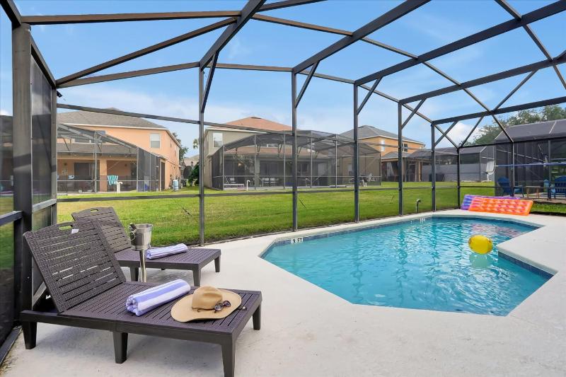 Family-Friendly 6-Bedroom Villa with Pool Game Room and Themed Bedrooms at Emerald Island Resort - image 44