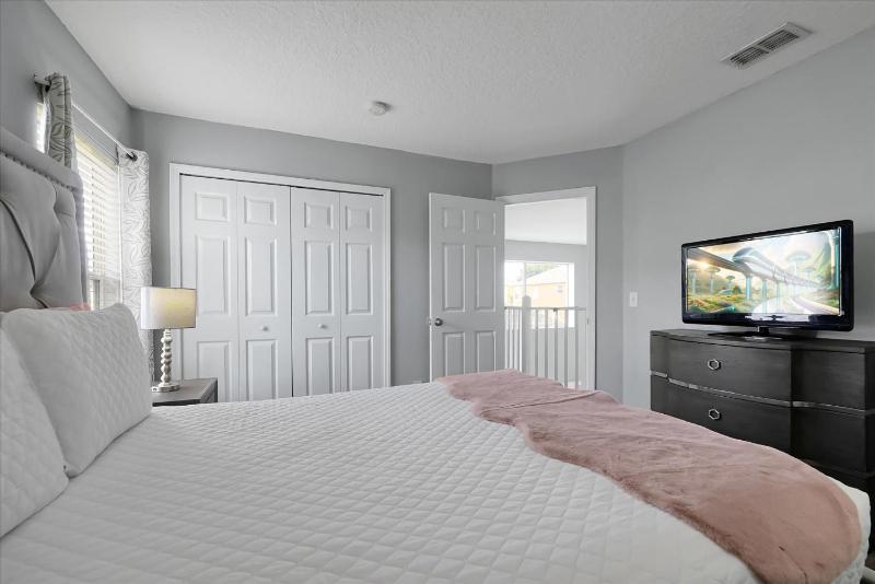 Family-Friendly 6-Bedroom Villa with Pool Game Room and Themed Bedrooms at Emerald Island Resort - image 38