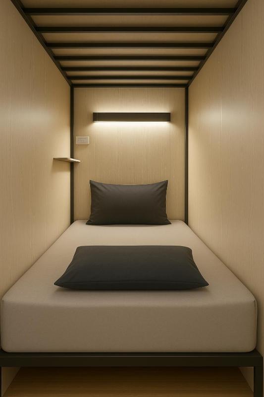 Capsule Hostel Perth - note - Valid passport required to check-in - image 9