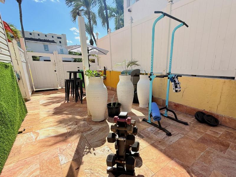Sinclair Boutique Hotel - image 29