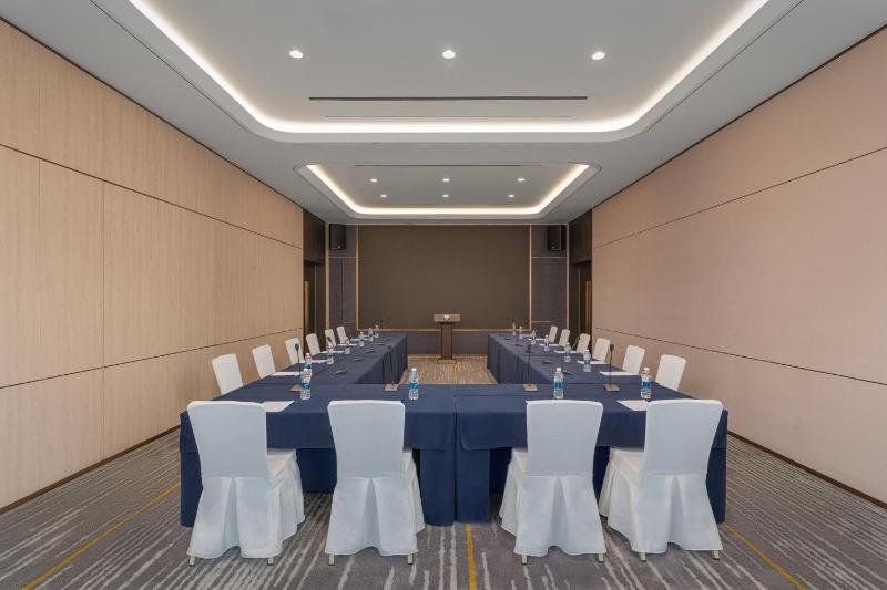 Holiday Inn Express Chongqing Liangjiang Yufu by IHG - image 6