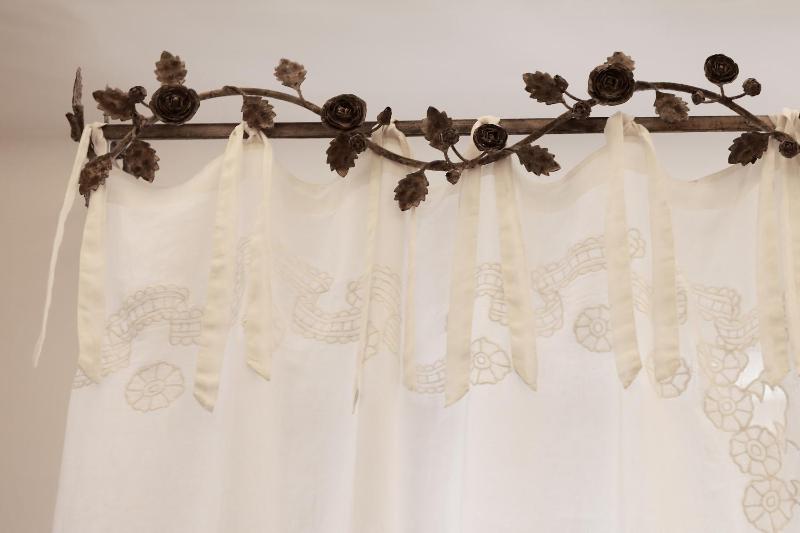 Large Double Room image 3