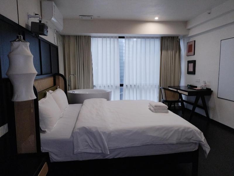 Chongqing Justom Serviced Apartment 14 - image 9
