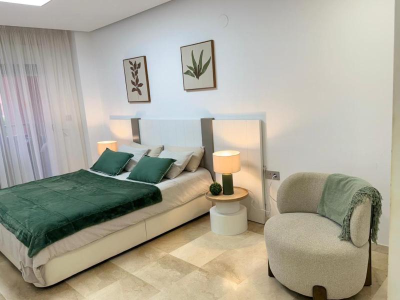 Luxury 100 sq.m. sea view apartment - image 34