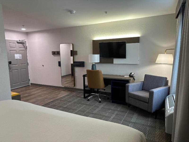 Comfort Inn & Suites Savannah Airport - image 36