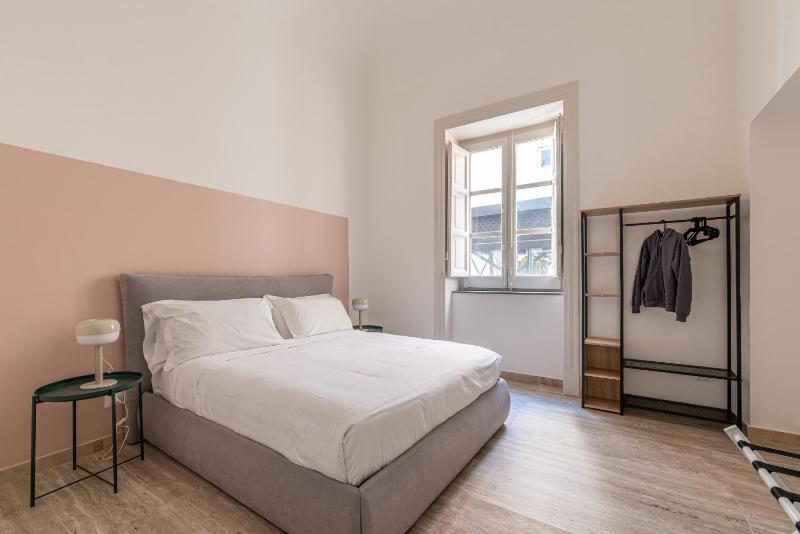 Central City Apartment by Wonderful Italy - image 9