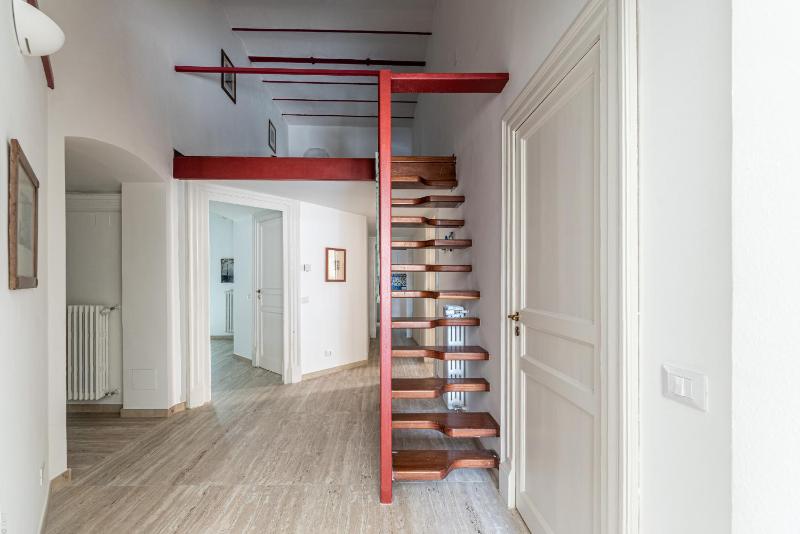 Central City Apartment by Wonderful Italy - image 16