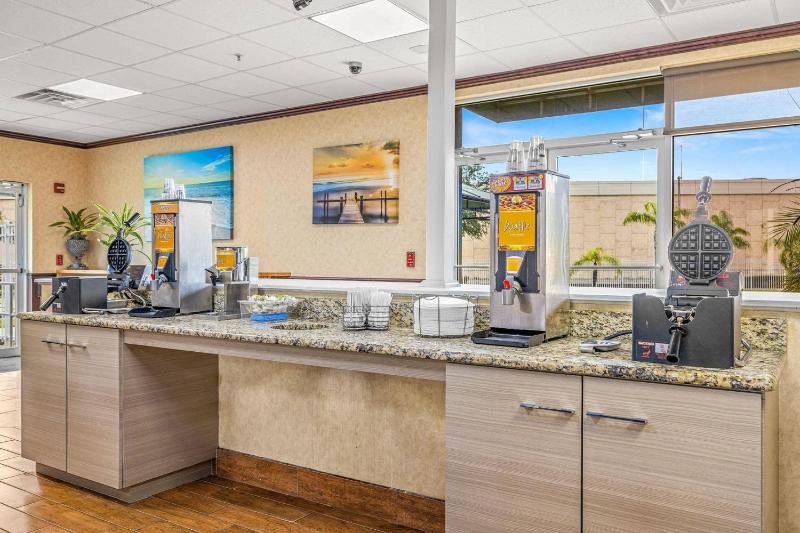 Quality Inn & Suites Tampa near Fairgrounds and Casino - image 17