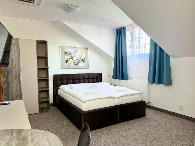 Penzión Hradbová Old Town Residence & SPA - image 43