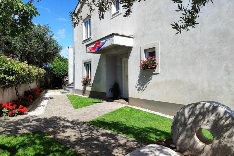 Apartments with parking space Pakostane - Biograd - 24713 - image 22