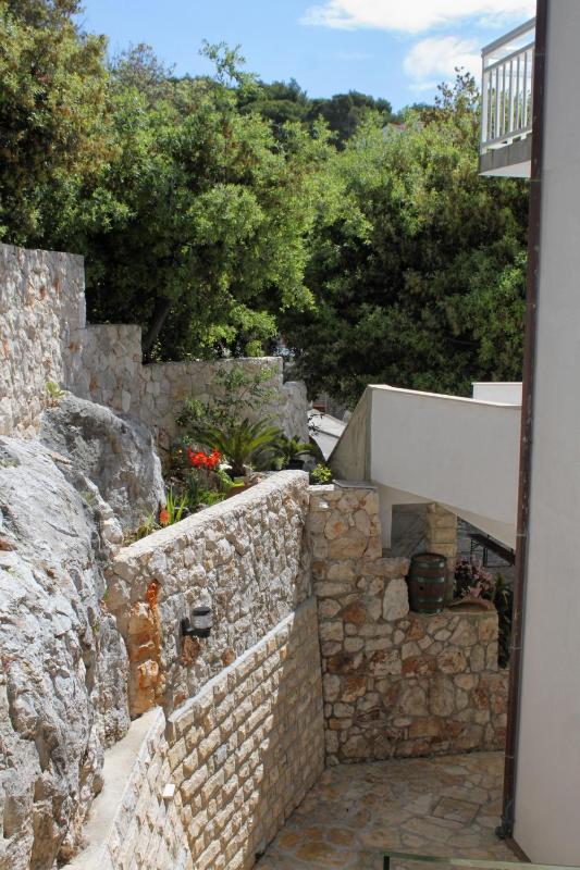 Apartments with a parking space Hvar - 5719 - image 23