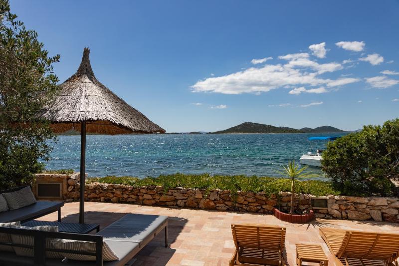 Family-friendly apartments with swimming pool Cove Modrave Sibenik - 20191 - image 8