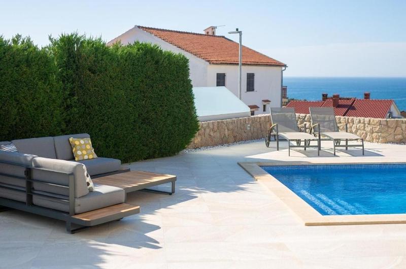 Luxury villa with a swimming pool Krk - 23992 - image 10