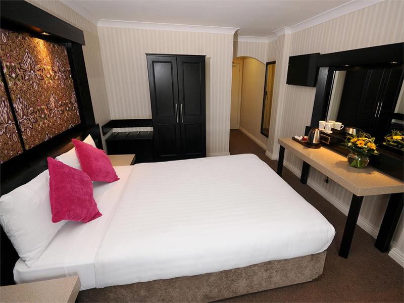 Single Room image 3