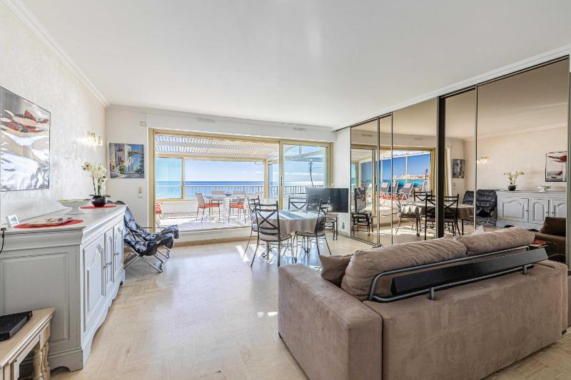 Splendid Apartment 2BR 6P – Cannes - image 6