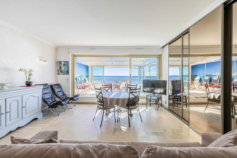 Splendid Apartment 2BR 6P – Cannes - image 5
