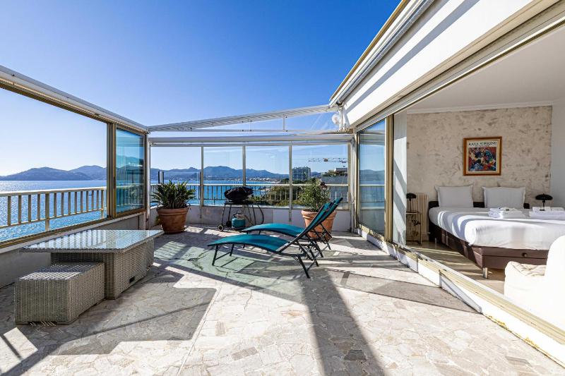 Splendid Apartment 2BR 6P – Cannes - image 2