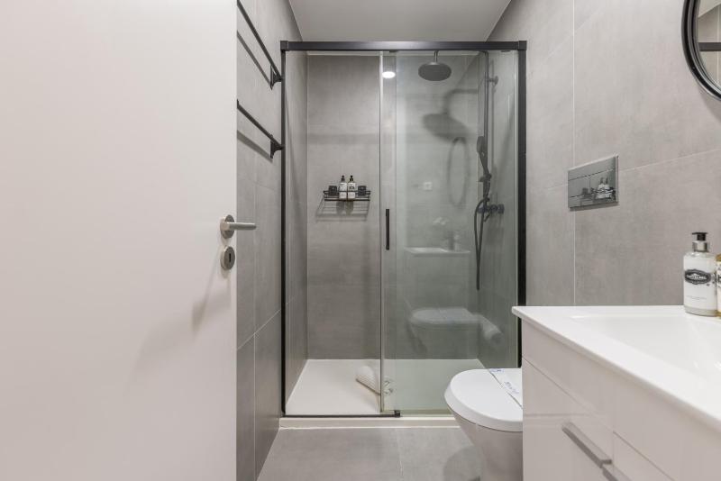 Loft de Design no Centro Bolhão e Santa Catarina - image 6