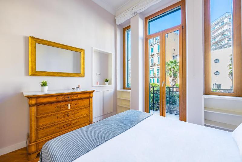 Harmony Elegant Apartment with Parking - image 5