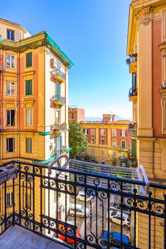 Harmony Elegant Apartment with Parking - image 15