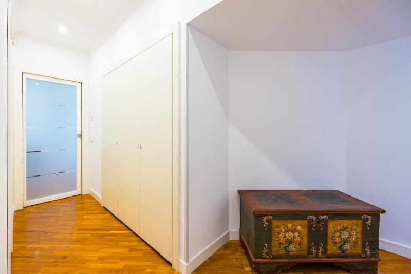 Harmony Elegant Apartment with Parking - image 7