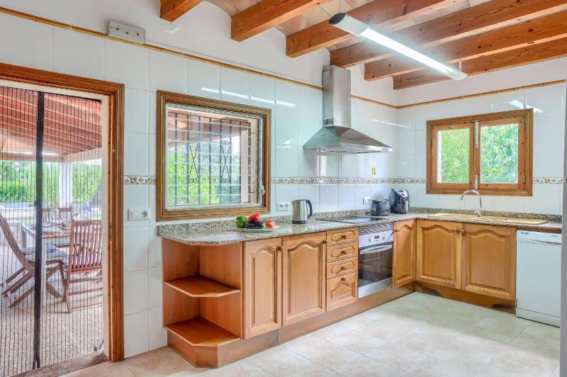 Villa Garriguer by Villa Plus - image 11
