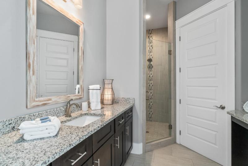 Oceans 11 Oasis at Gulf Place - image 31
