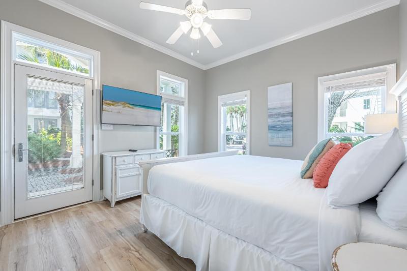 Sun Ray Getaway - image 29