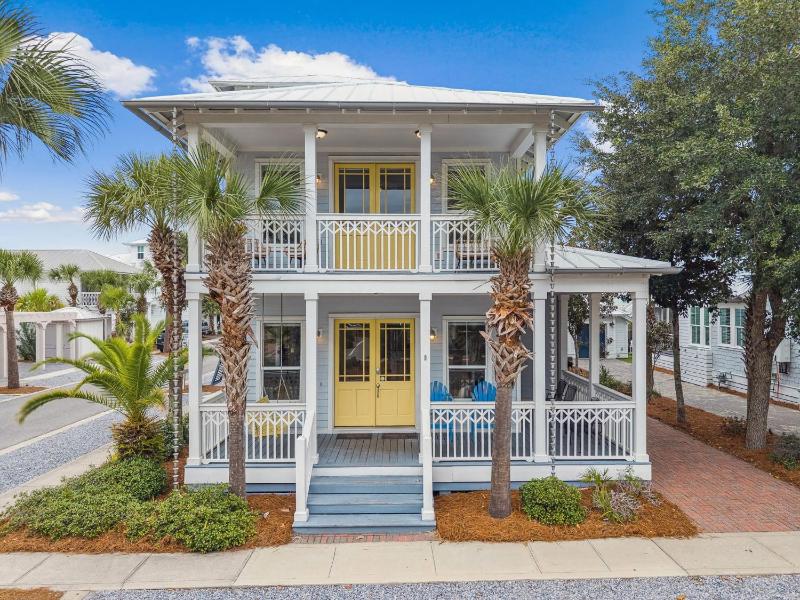 Tram-on-Time Main House by 30A Escapes - image 1