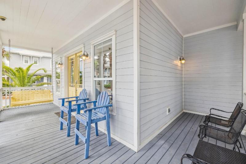 Tram-on-Time Main House by 30A Escapes - image 26