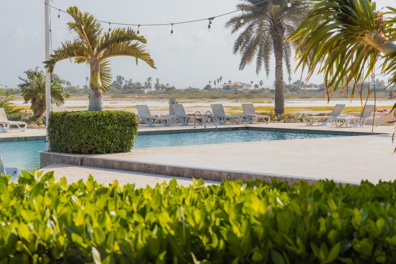 Oasis Hideaway - image 1