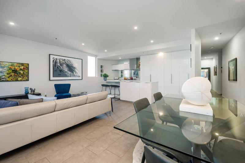 Fitzroy Aptmnt Patio Parking and Pet Friendly - image 12