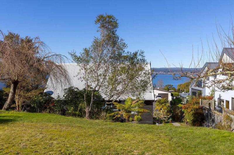 Wakeman Cottage - image 4
