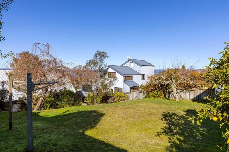 Wakeman Cottage - image 22