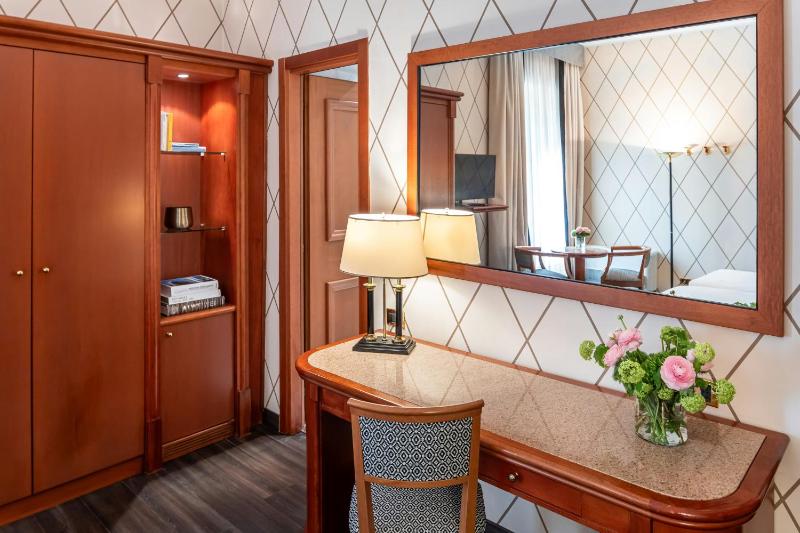 Starhotels Majestic - image 13
