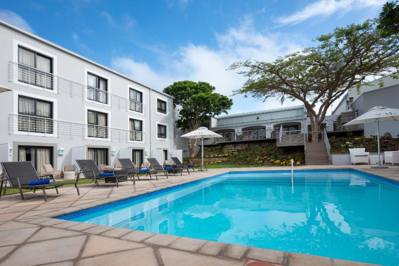 Garden Route Hotel - image 3
