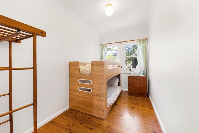 Banksia Cottage - Pet Friendly Waterfront - image 2