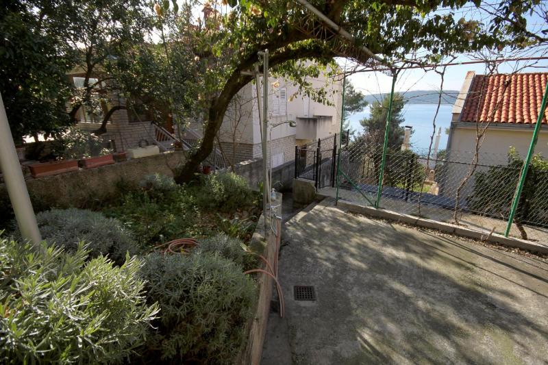 Apartments by the sea Trogir - 6023 - image 34
