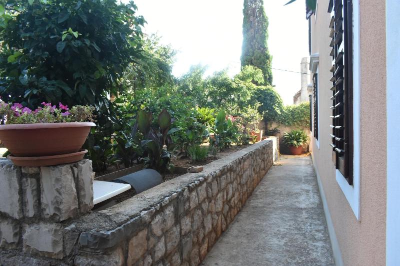 Apartments by the sea Losinj Losinj - 20783 - image 21
