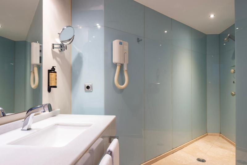 Hotel Maroa Vigo - image 36